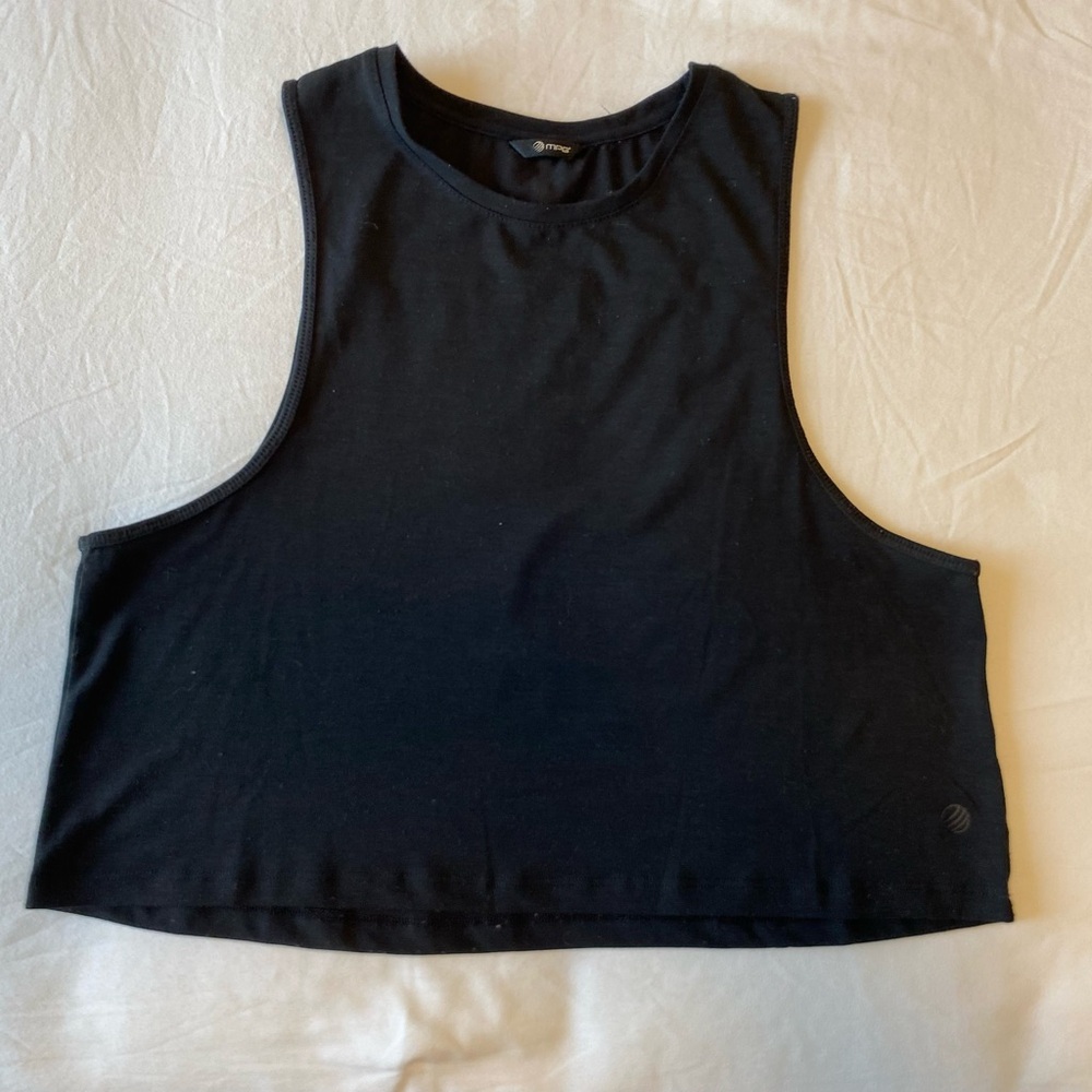 MPG Medium Crop Tank Black